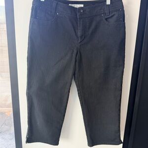 Chico’s Platinum Denim Jeans Black Capri Size 8 / Medium